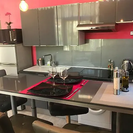 Pink Flat Ницца